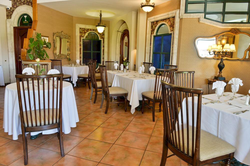 Hotel Arcos Del Parque Акаюкан Экстерьер фото